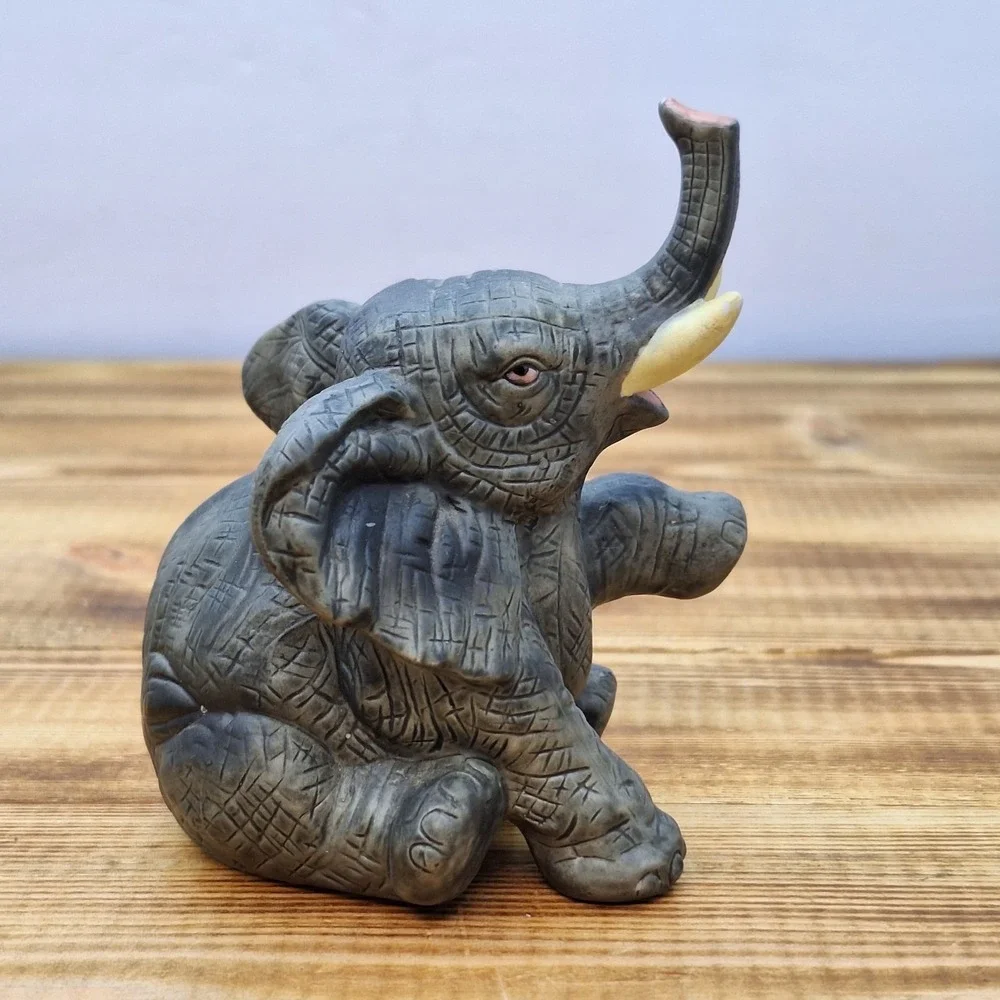 Baby Elephant Gray‎ sitting Trunk up Tusk Pink tongue 3.5